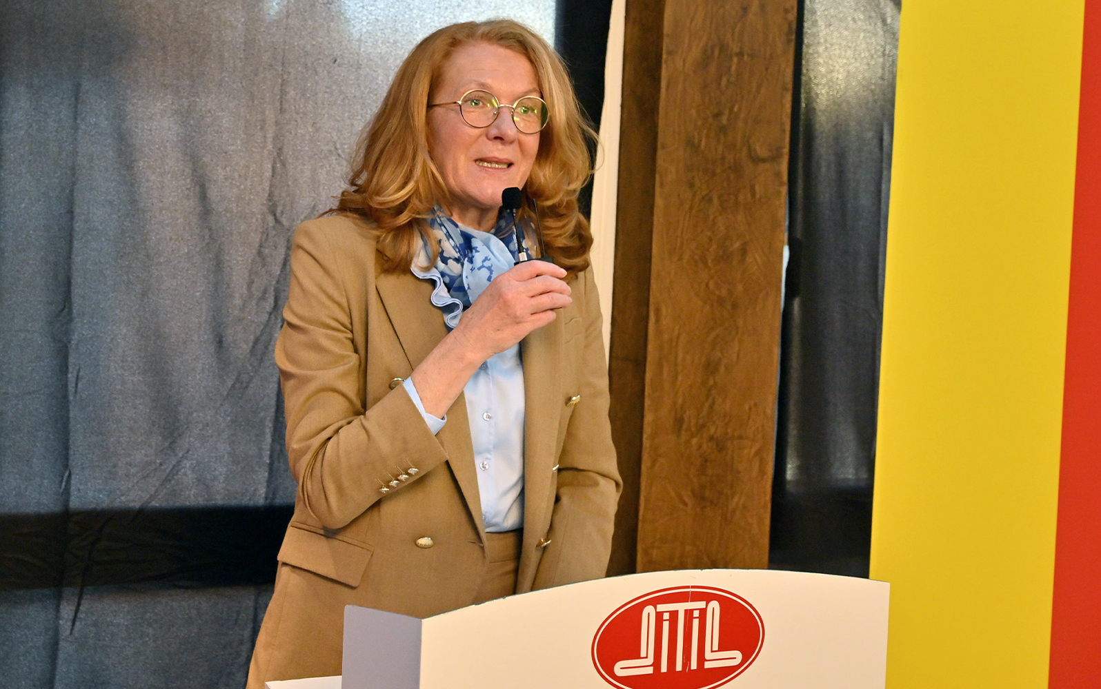 Sperma bilan porno fotosuratlarni tomosha qiling